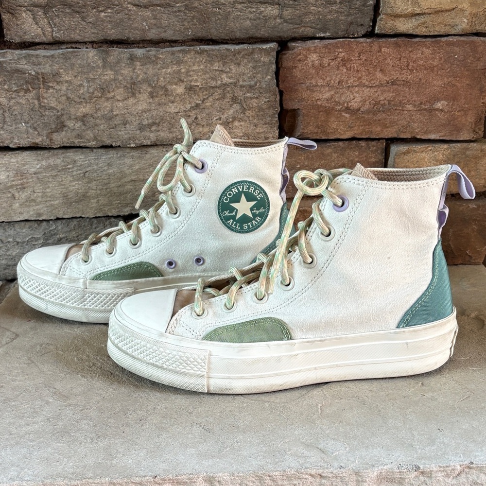Converse Chuck Taylor All Star sz 8 high top cloth/leather platform sneakers